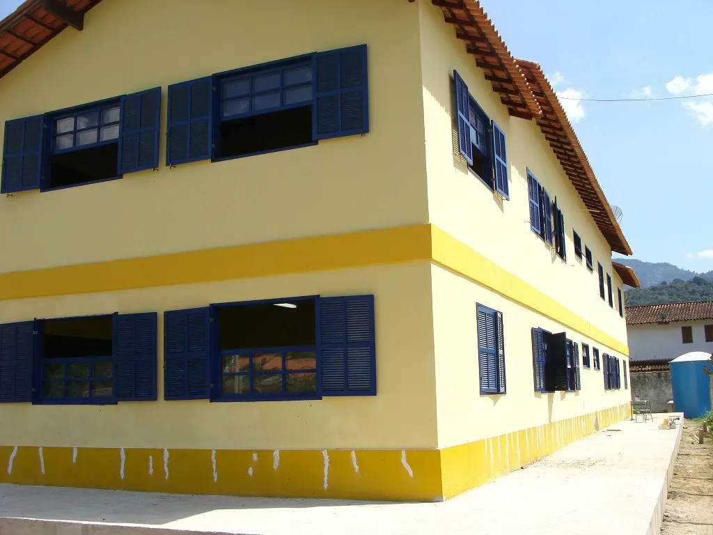 Reforma de escola no Pantanal
